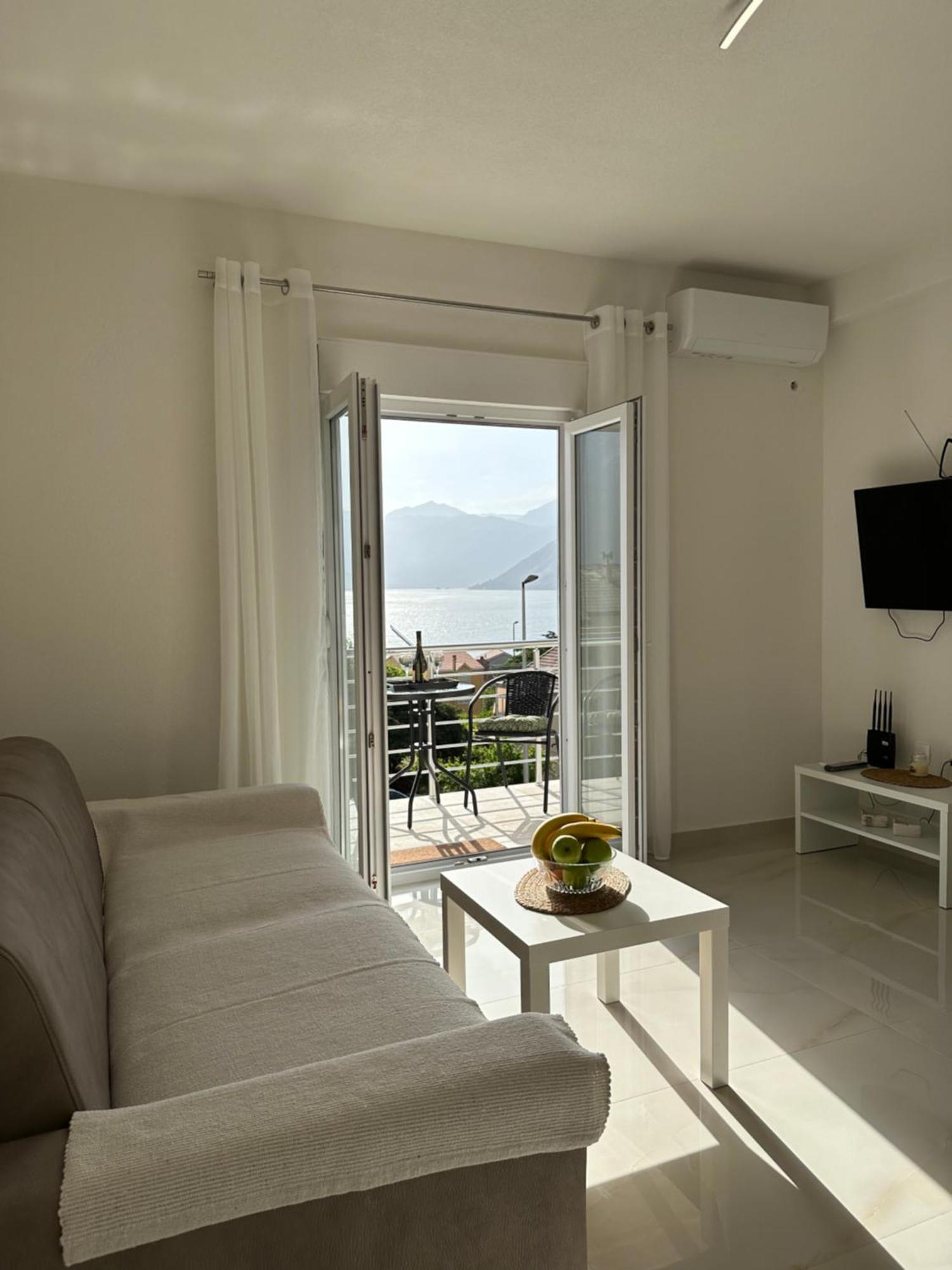Sunny Apartment Kotor Ngoại thất bức ảnh
